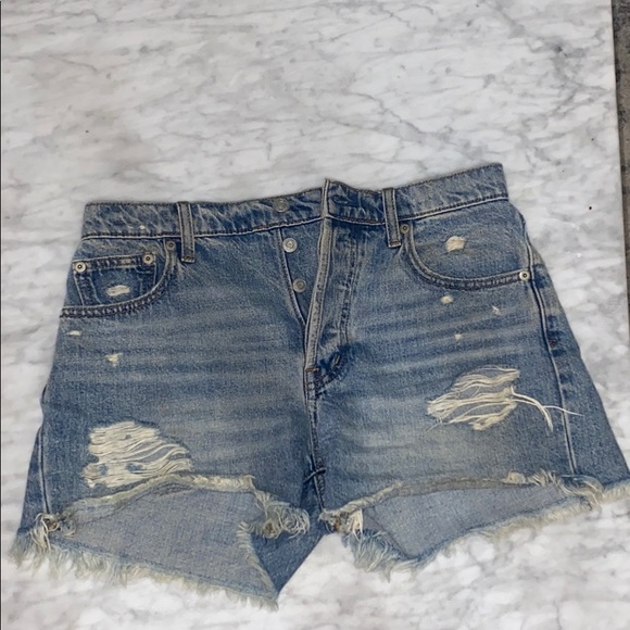 GAP high rise cutoffs - Picture 1 of 3